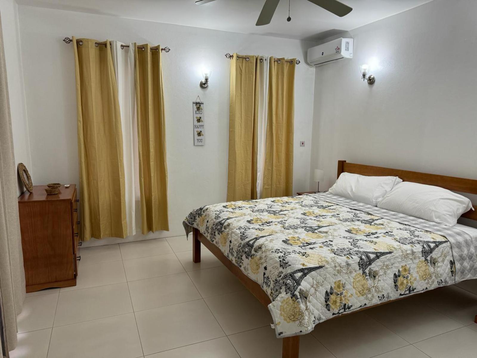 Eldorado Guesthouse & Car Rental Roseau Chambre photo