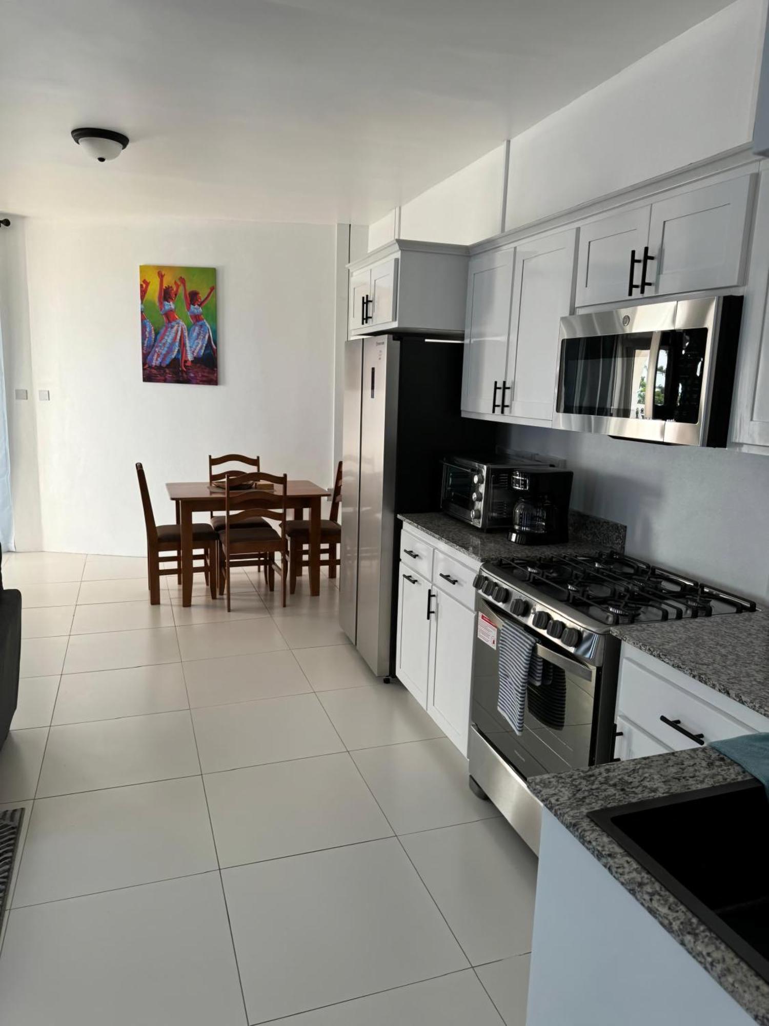 Eldorado Guesthouse & Car Rental Roseau Chambre photo